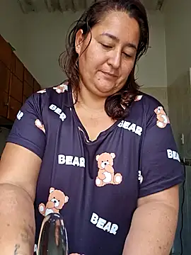 VioletBruces online show from April 28, 2026, 4:23 pm