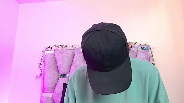 iris and damian online show from March 13, 2026, 5:19 pm