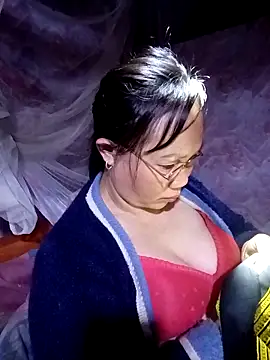 ava-dellght online show from March 18, 2026, 11:30 pm