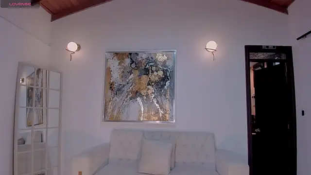 Snapshot of ChloeManson chatting on January 28, 2025, 8:47 pm ChloeManson online show from January 28, 2025, 8:47 pm