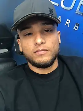 Snapshot of modeloxtz chatting on March 22, 2026, 8:56 pm modeloxtz online show from March 22, 2026, 8:56 pm