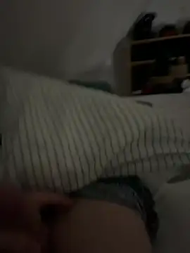 hannes256102 online show from February 7, 2026, 7:56 am