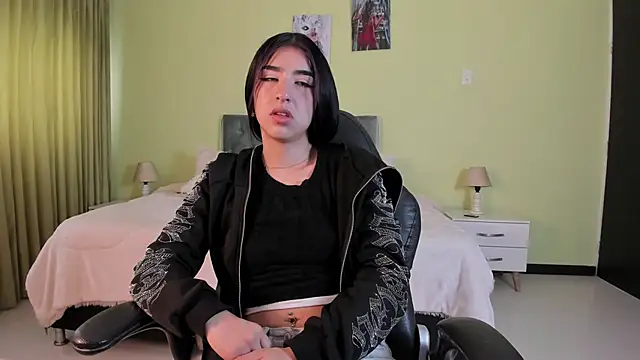 Celeste Rous   online show from April 10, 2026, 12:32 pm