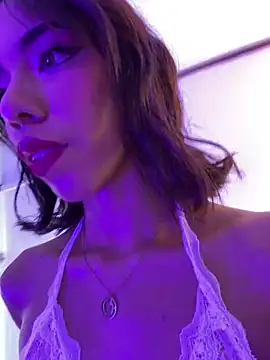 BellaHarpeer online show from February 13, 2026, 7:43 pm