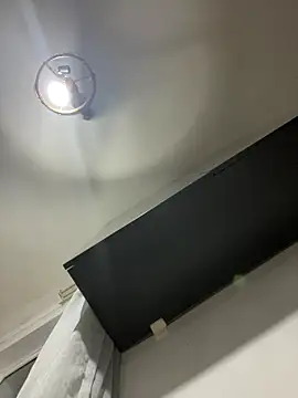 tesaa1212 online show from December 14, 2025, 5:51 pm