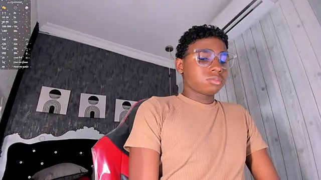 teylor lovee online show from March 23, 2026, 8:46 pm