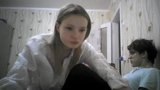 Snapshot of EvgeniyXAnna chatting on March 11, 2026, 7:42 pm EvgeniyXAnna online show from March 11, 2026, 7:42 pm