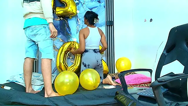 Valentina and sneider  online show from January 6, 2026, 8:34 pm