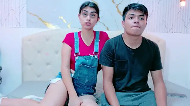 Snapshot of NatyAndAlex chatting on February 26, 2026, 8:19 pm NatyAndAlex online show from February 26, 2026, 8:19 pm