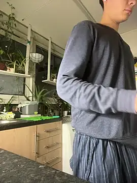 hungspanishtwink online show from February 7, 2026, 10:13 pm