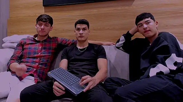 big  friends online show from December 15, 2025, 1:48 pm