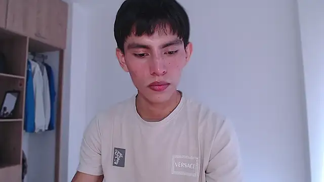 andrew courtzz online show from February 9, 2026, 7:29 pm