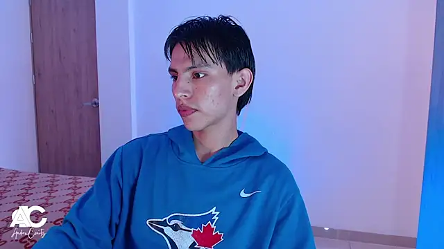 andrew courtzz online show from March 30, 2026, 7:59 pm