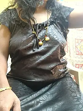 Preeti345 online show from January 13, 2026, 3:01 am