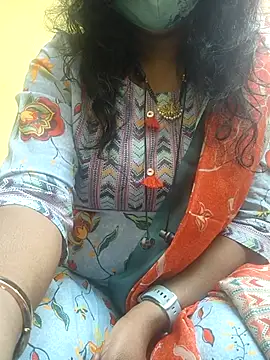 Preeti345 online show from January 16, 2026, 7:12 am