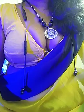 Preeti345 online show from July 21, 2026, 6:38 am