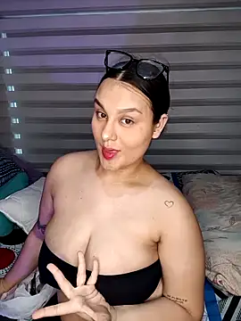 Valeriaa 21 online show from May 6, 2026, 10:26 pm