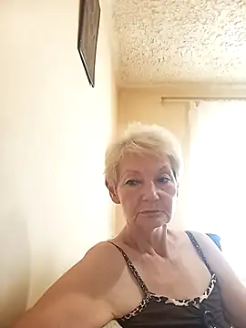Snapshot of Calypso-Loove chatting on July 25, 2026, 10:57 am Calypso-Loove online show from July 25, 2026, 10:57 am