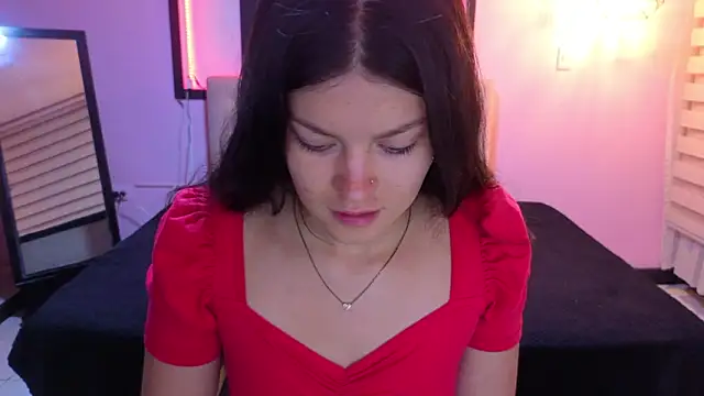 Sara valderrama  online show from February 14, 2026, 1:30 pm