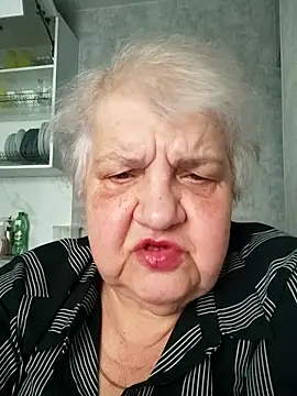 HapinessLovee online show from May 27, 2026, 1:08 pm