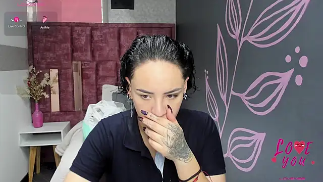 Kiara Fox   online show from February 16, 2026, 7:54 pm