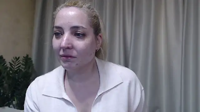 sweetpussy online show from March 28, 2026, 2:16 pm