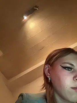 Milly-Kiss online show from April 22, 2026, 8:21 pm