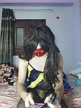 daisytaylorx1 online show from April 24, 2026, 9:17 pm