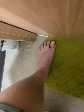 hairylittledic online show from June 28, 2026, 11:11 pm