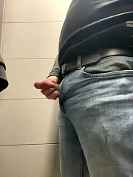 Snapshot of VIP9696 chatting on January 9, 2026, 8:17 am VIP9696 online show from January 9, 2026, 8:17 am