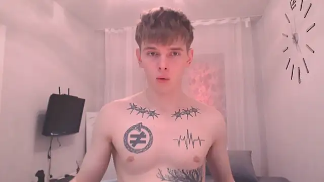 Snapshot of Fredd_Xanders chatting on June 5, 2026, 2:29 am Fredd Xanders online show from June 5, 2026, 2:29 am