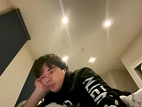 phantom898983 online show from December 14, 2025, 8:30 am