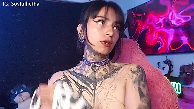 Julls420  online show from February 19, 2026, 3:35 am