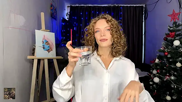 Miss Monroe online show from December 15, 2025, 7:45 am