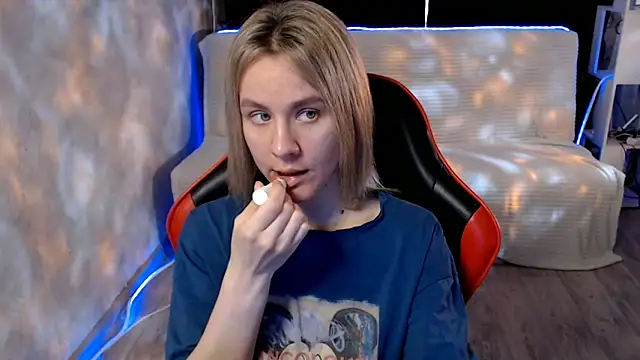 MiaBun1 online show from April 10, 2026, 3:45 am