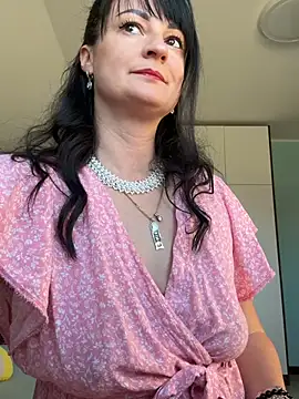 CherryCherry03 online show from April 5, 2026, 10:12 am