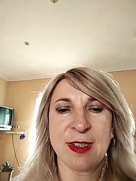 AhlyssaLove1155 online show from May 12, 2026, 9:17 am