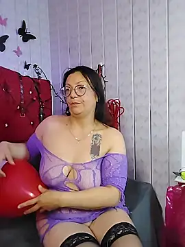 Snapshot of Susana_Rojas chatting on February 15, 2026, 10:14 am Susana Rojas online show from February 15, 2026, 10:14 am