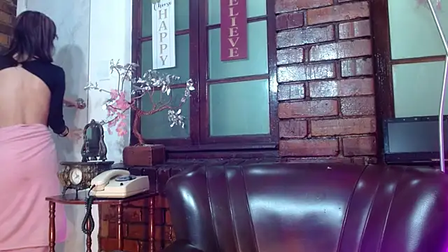 Sue Sparkle online show from December 20, 2025, 7:10 pm