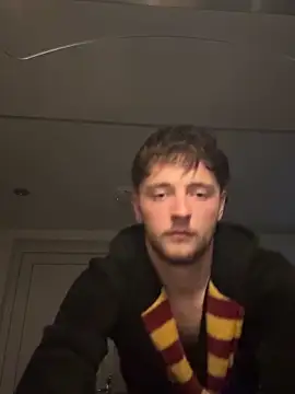 clough03 online show from December 22, 2025, 12:18 am