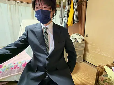 Hirokazu 12 online show from February 11, 2026, 2:27 am