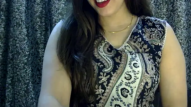 Snapshot of Exotic_tanvi chatting on May 16, 2026, 5:37 am Exotic tanvi online show from May 16, 2026, 5:37 am