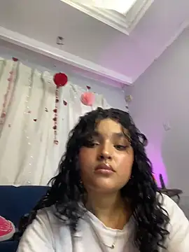 ladulcemary  online show from February 19, 2026, 2:35 pm