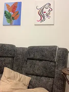 ladulcemary  online show from February 27, 2026, 9:04 pm