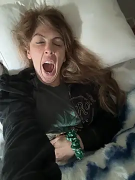 CelestialRuby online show from October 25, 2025, 2:02 pm