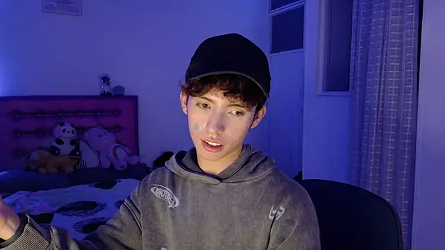 Dani Dancer online show from April 7, 2026, 11:48 pm