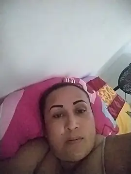 Nini Love  online show from May 20, 2026, 4:02 pm