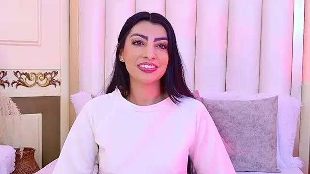 NinnaPiers online show from March 21, 2026, 11:48 am