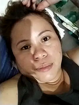 Snapshot of Melania05 chatting on April 4, 2026, 2:03 pm Melania05 online show from April 4, 2026, 2:03 pm