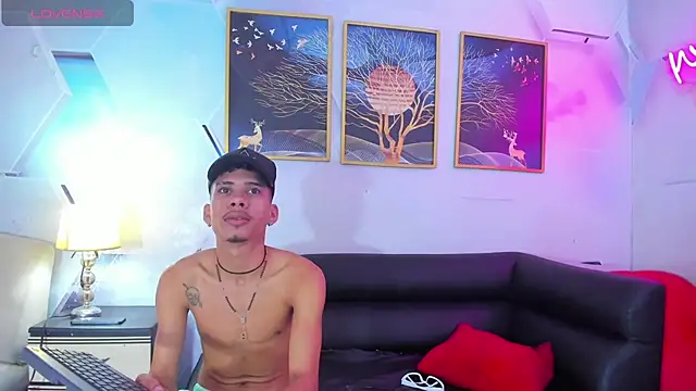 Alex jeins at online show from March 1, 2026, 3:25 pm